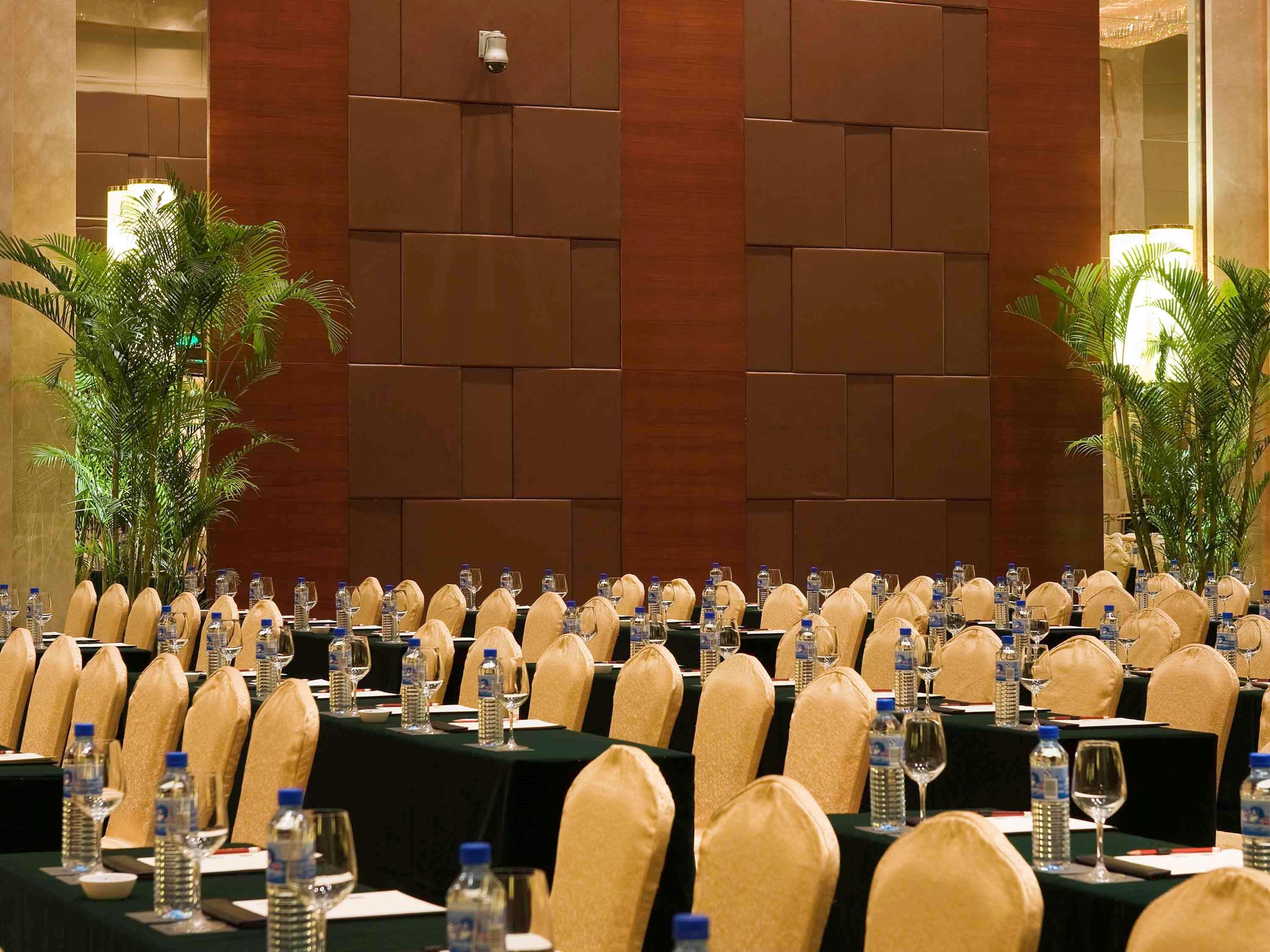 Sofitel Ningbo Hotel Exterior photo